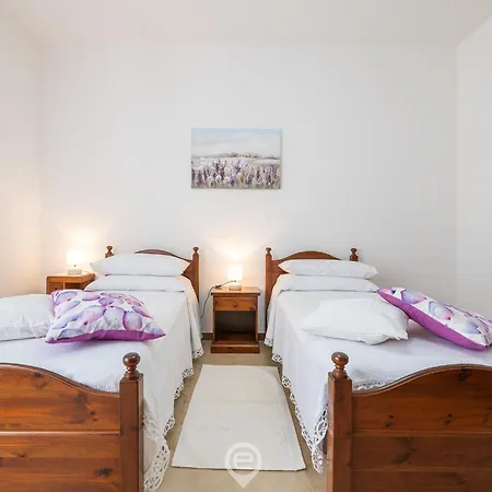 Rustic Charm Apartman *